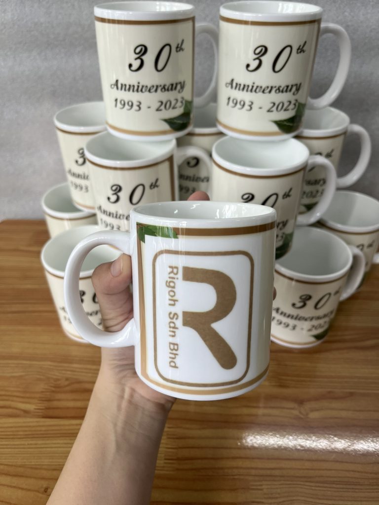 In hình lên ly sứ tại TPHCM – Tí Nị Shop