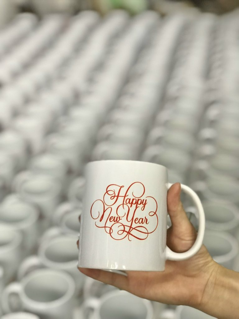 In hình lên ly sứ tại TPHCM – Tí Nị Shop